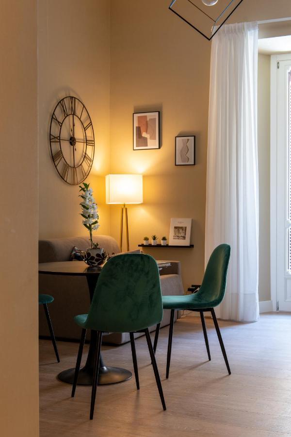 Palazzo Nana Suites & Apartments ナポリ エクステリア 写真
