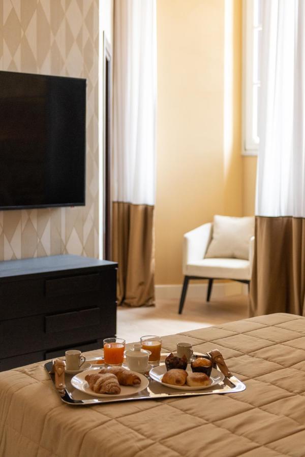 Palazzo Nana Suites & Apartments ナポリ エクステリア 写真