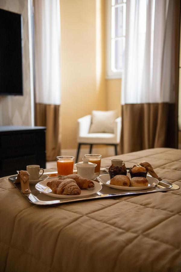 Palazzo Nana Suites & Apartments ナポリ エクステリア 写真